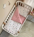 Set lenjerie de schimb pentru patut bebe 3 piese Stelute roz (4)